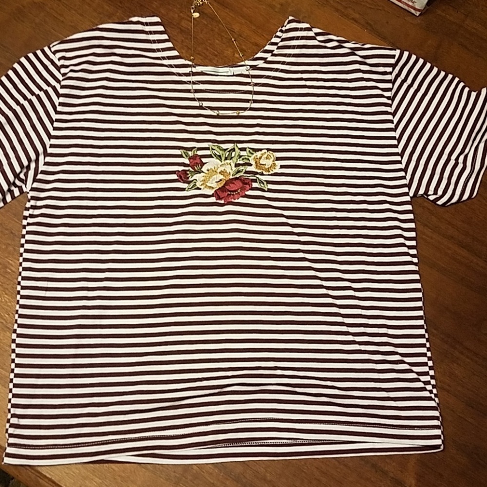 👸👕 Short sleeved striped shirt